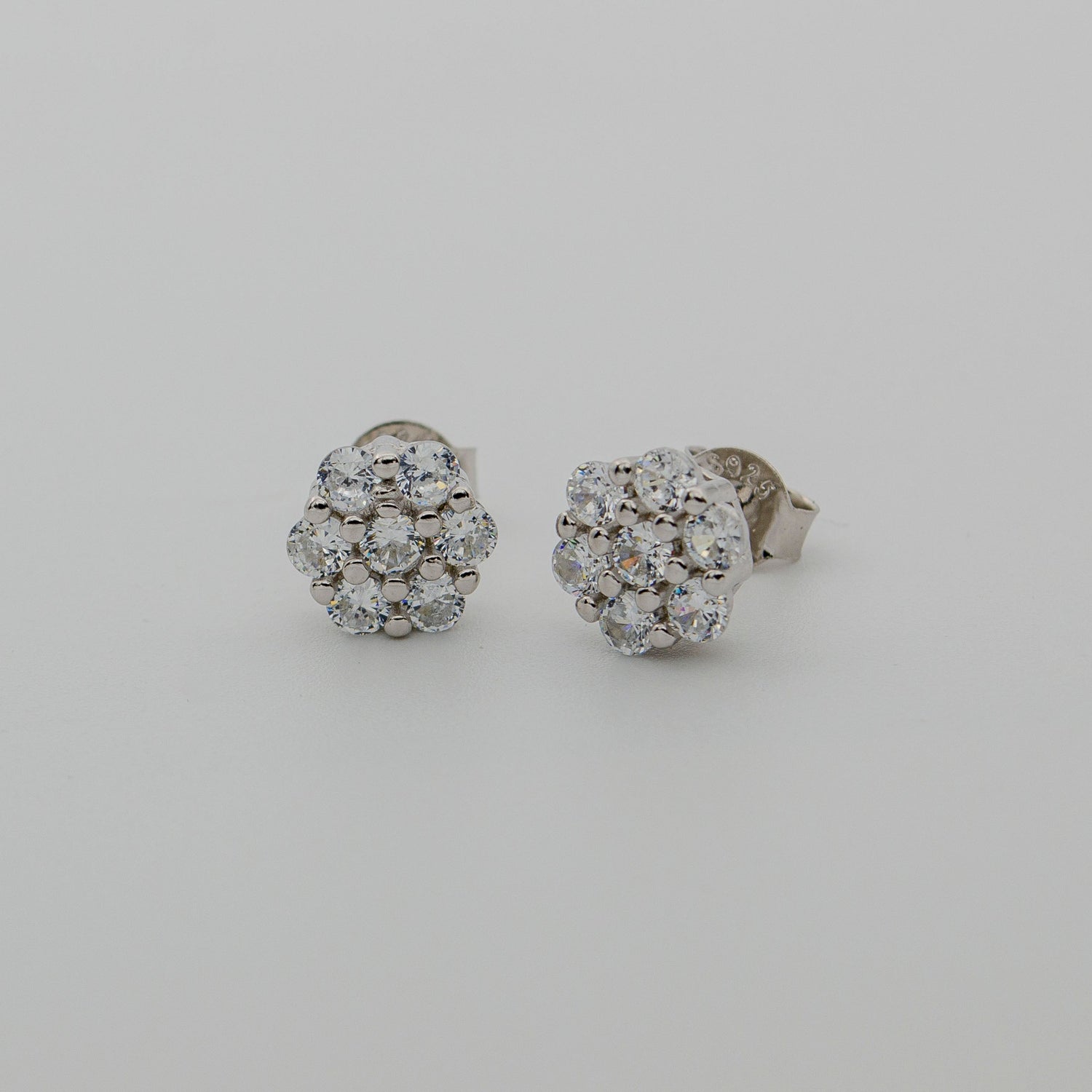 FROST | 925 Ayar Gümüş Kar Tanesi (Snowflake) Formlu Çiçek Küpe
