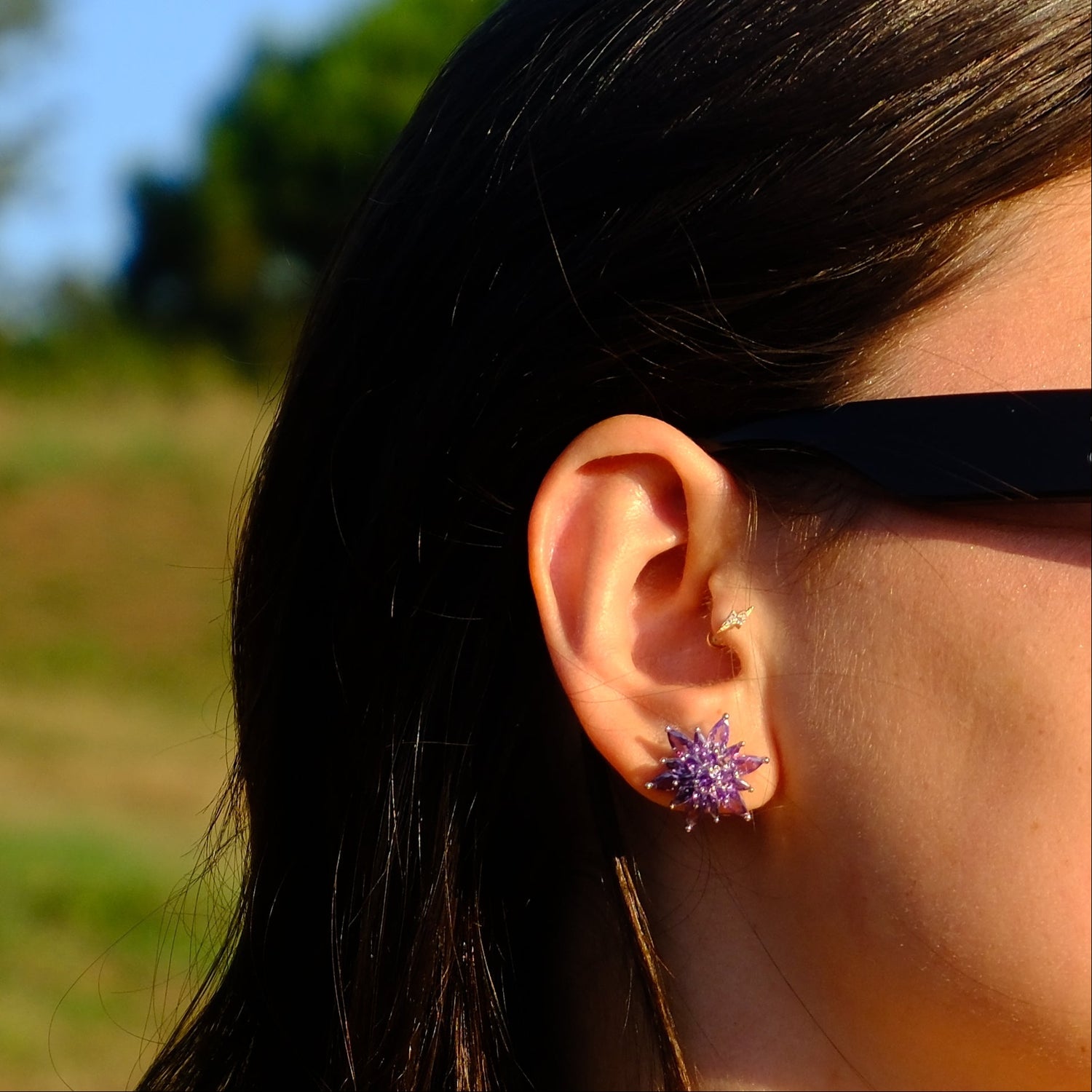 LOTHEA VIOLET MINI | 925 Ayar Gümüş Mor Taşlı Lotus Çiçek Formlu Küpe