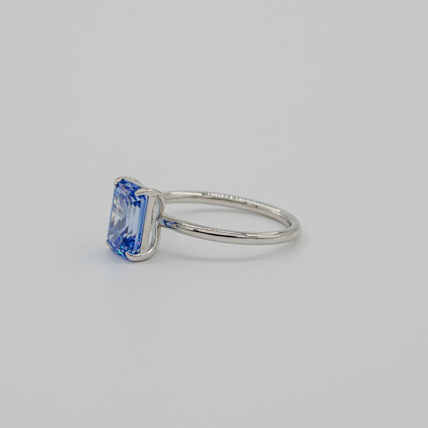 OCEANIC | 925 Ayar Gümüş Safir Mavisi Zümrüt Kesim (Emerald Cut) Tektaş Yüzük