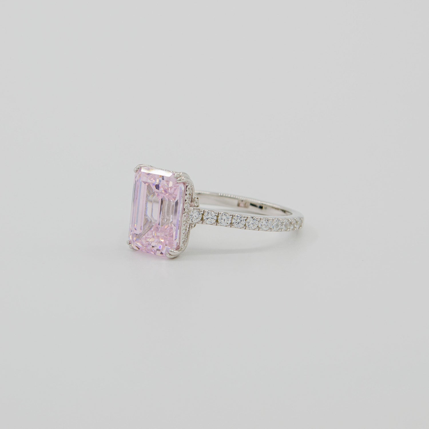 PRISMIC | 925 Ayar Gümüş Pembe Zümrüt Kesim (Emerald Cut) Tam Tur Bantlı Yüzük