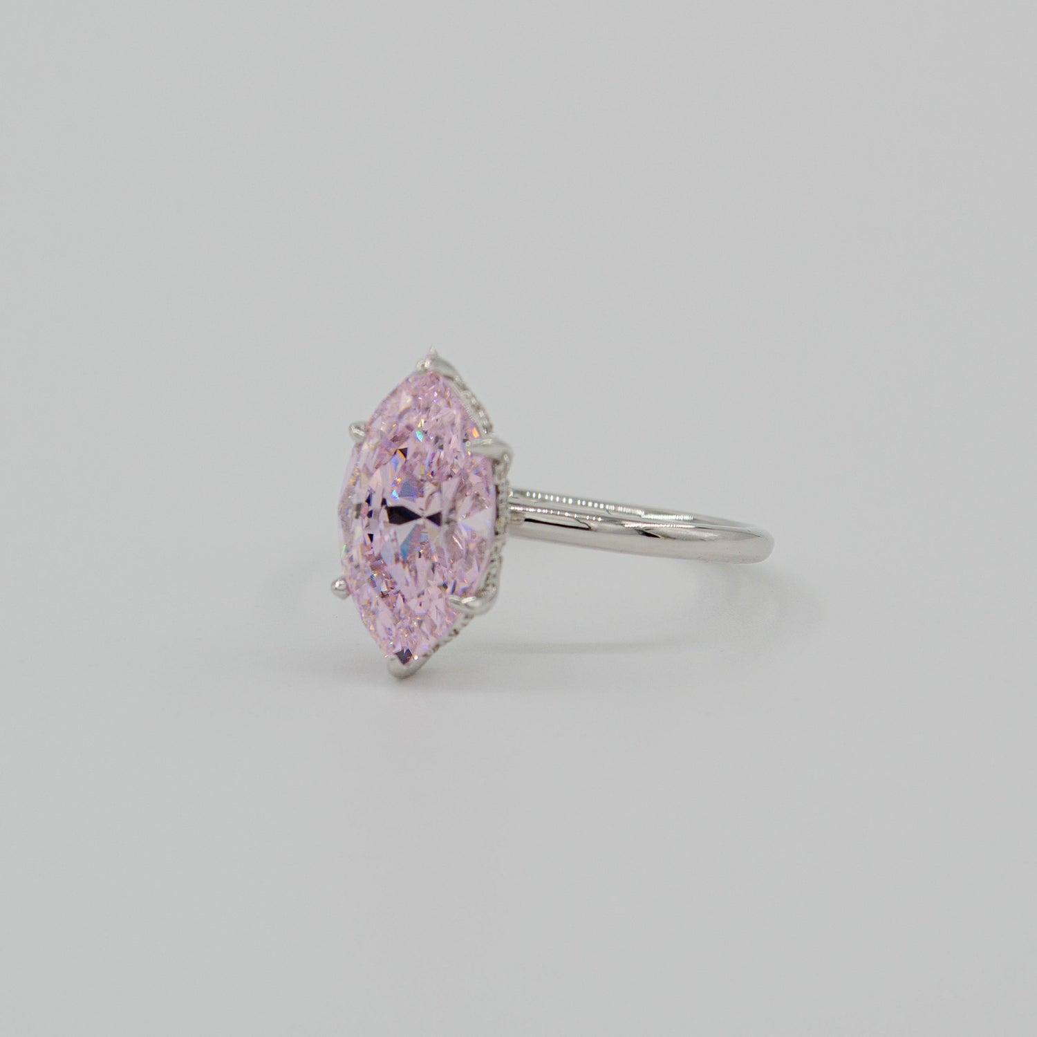 PETAL | 925 Ayar Gümüş Pembe Markiz Kesim (Marquise) Tektaş Yüzük